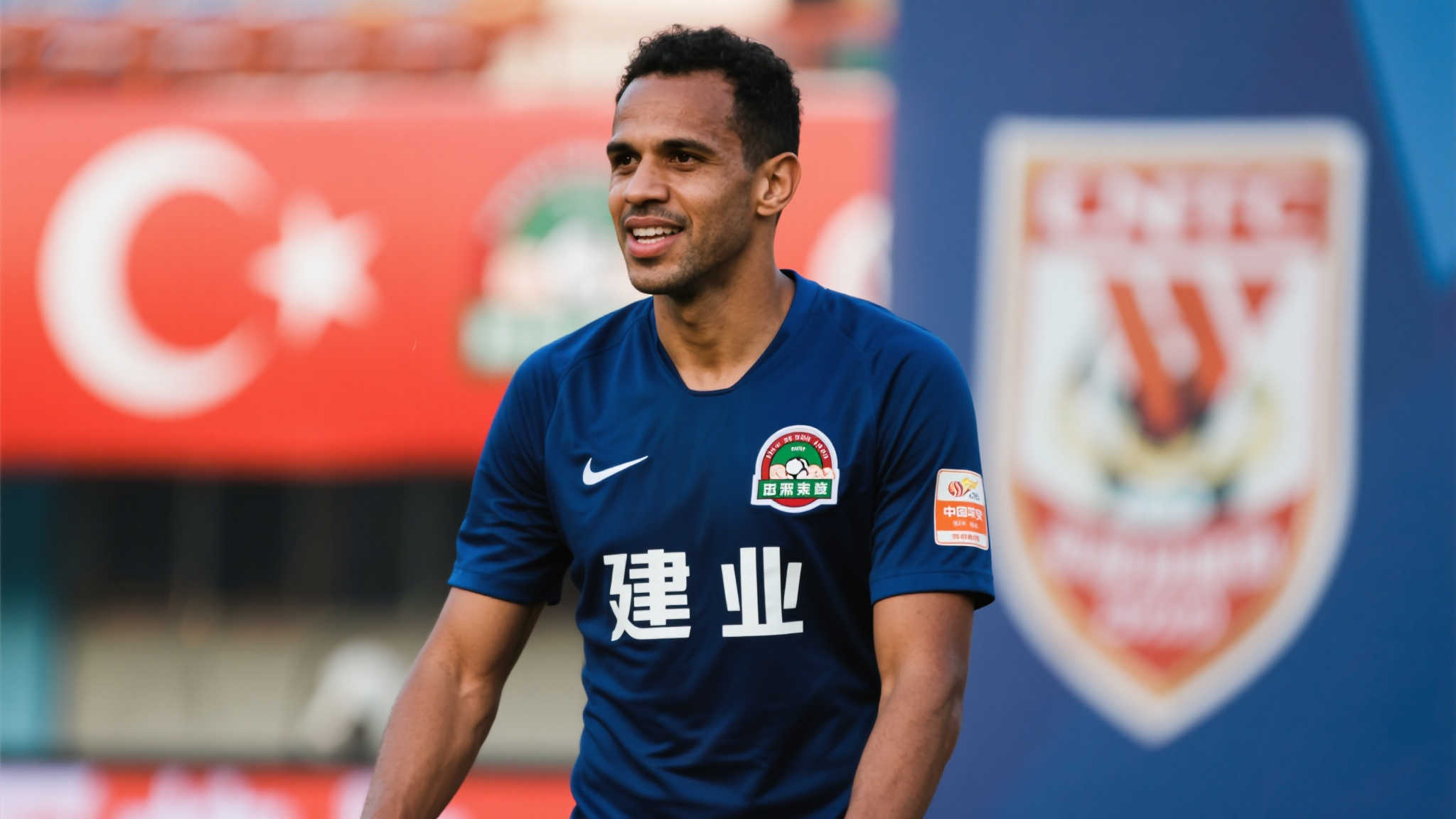 土媒:土甲金靴韦斯利·莫赖斯或将转会深圳新鹏城 虽然前景看好,但不可否认的是,语言、文化以及联赛风